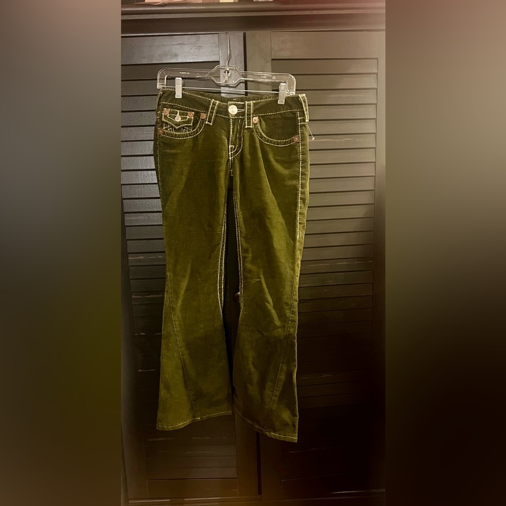 True Religion corduroy, olive green women's jeans. Size 26